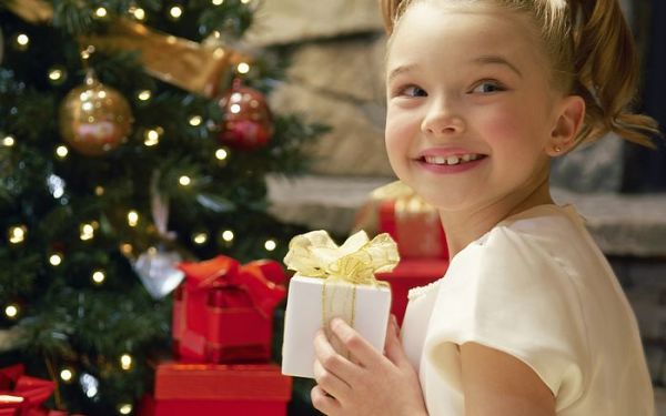 Decoração de Natal - Montar a árvore de Natal com as crianças - Almanaque  dos Pais